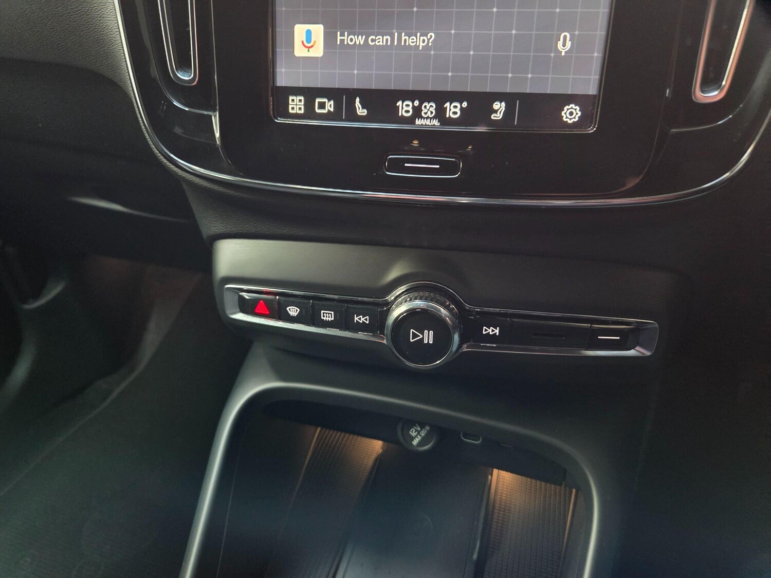 Used Volvo XC40 2024 for sale - 77496032: Photo 15