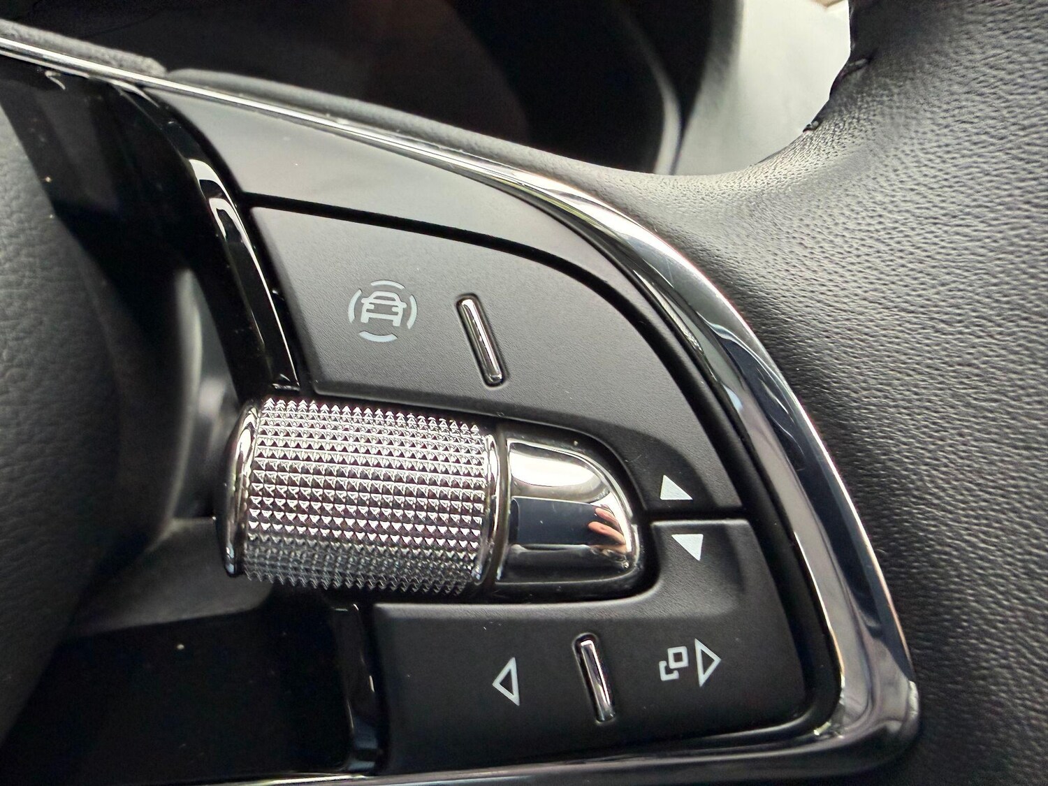 Used Skoda Karoq 2023 for sale - 77496833: Photo 17