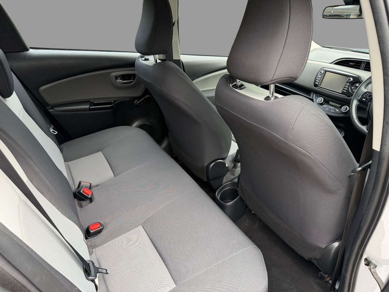 Used Toyota Yaris 2020 for sale - 77193110: Photo 13