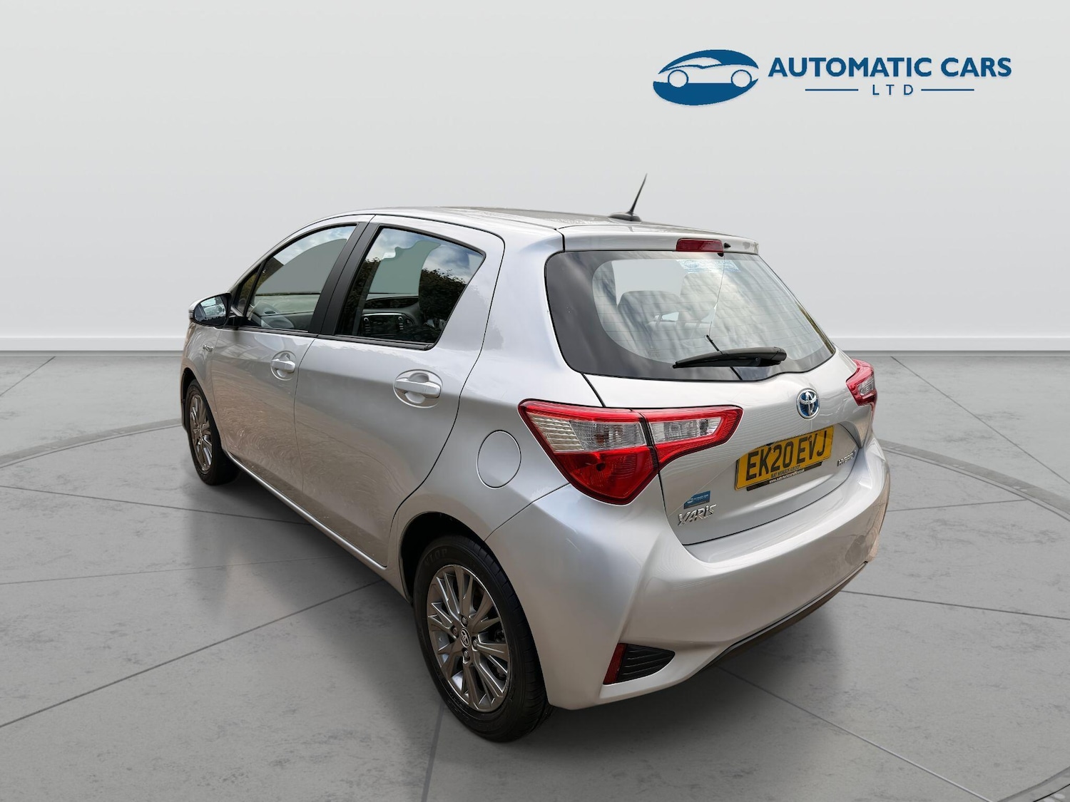 Used Toyota Yaris 2020 for sale - 77193110: Photo 4