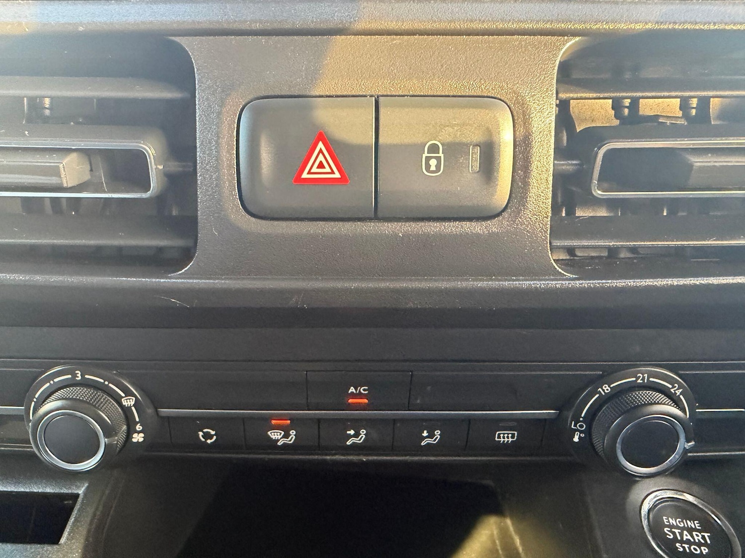 Used Vauxhall Combo Life 2020 for sale - 78034191: Photo 27