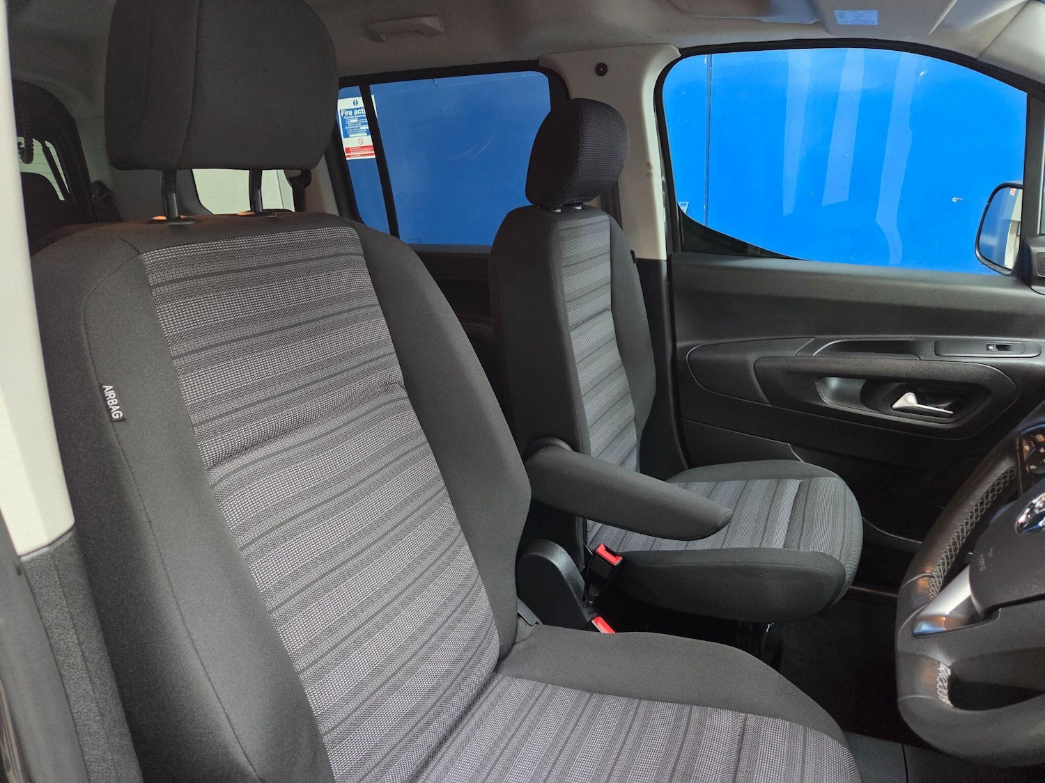 Used Vauxhall Combo Life 2022 for sale - 77193090: Photo 17