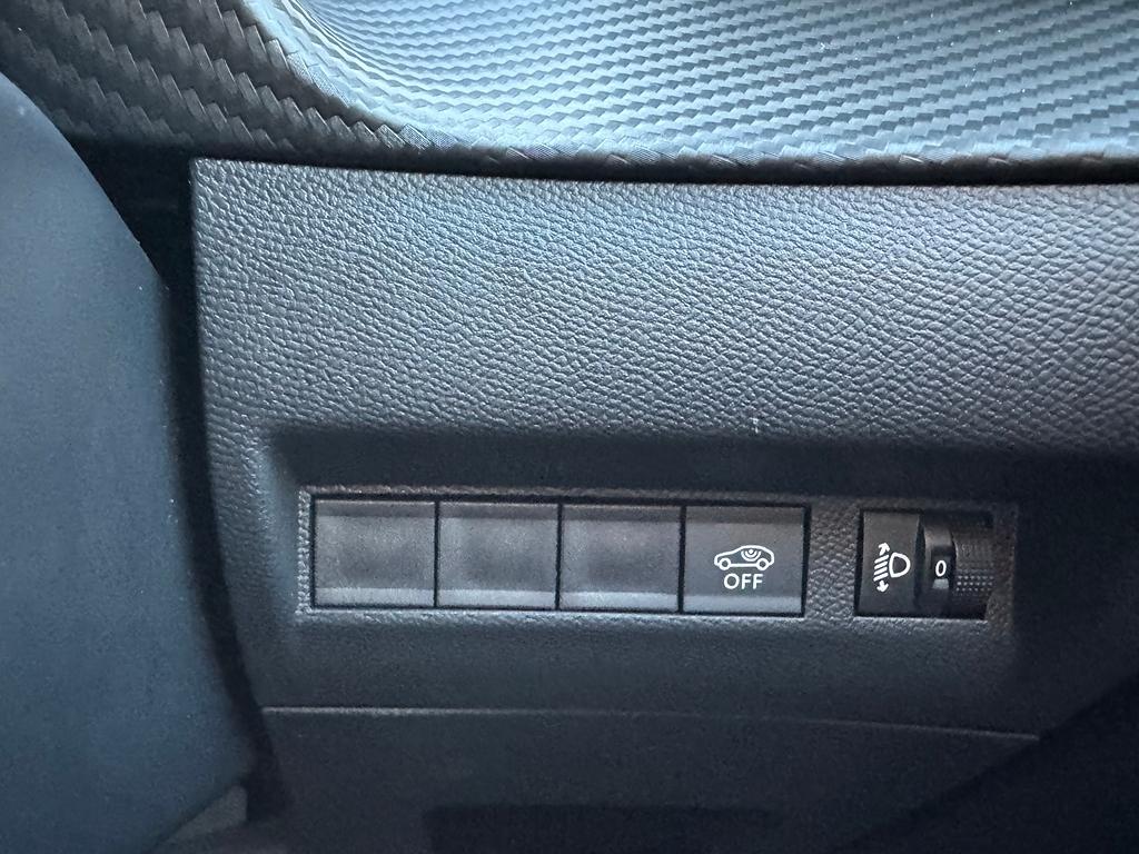 Used Peugeot 2008 2024 for sale - 77193075: Photo 21