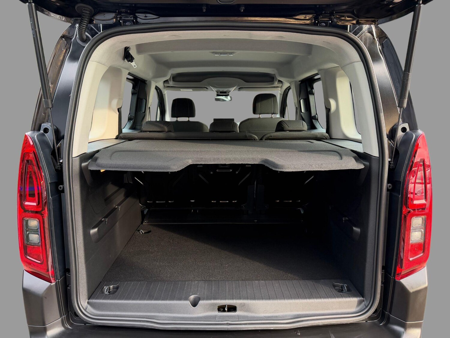 Used Toyota PROACE CITY Verso 2025 for sale - 77598154: Photo 37