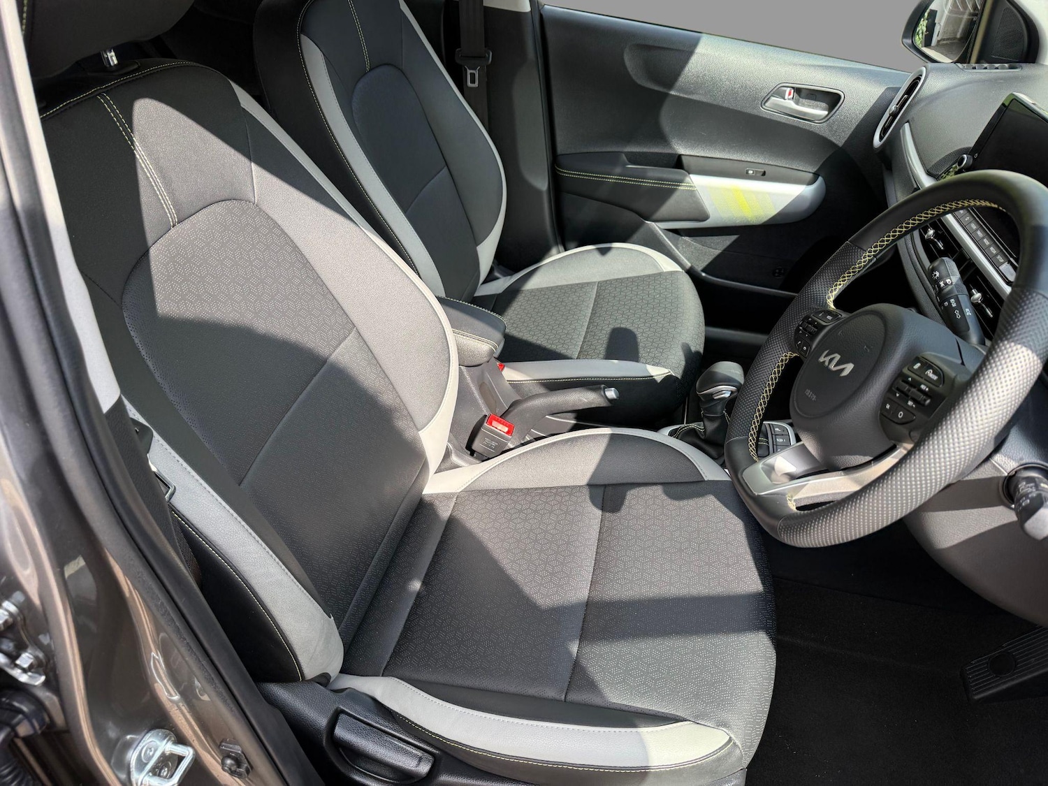 Used Kia Picanto 2023 for sale - 77193136: Photo 13