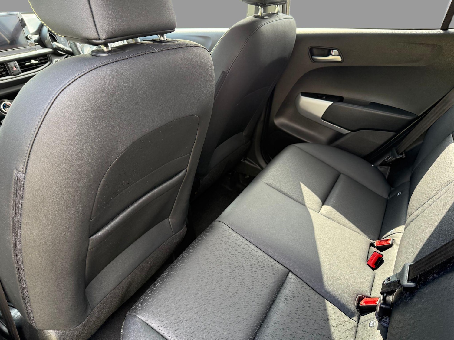 Used Kia Picanto 2023 for sale - 77193136: Photo 14