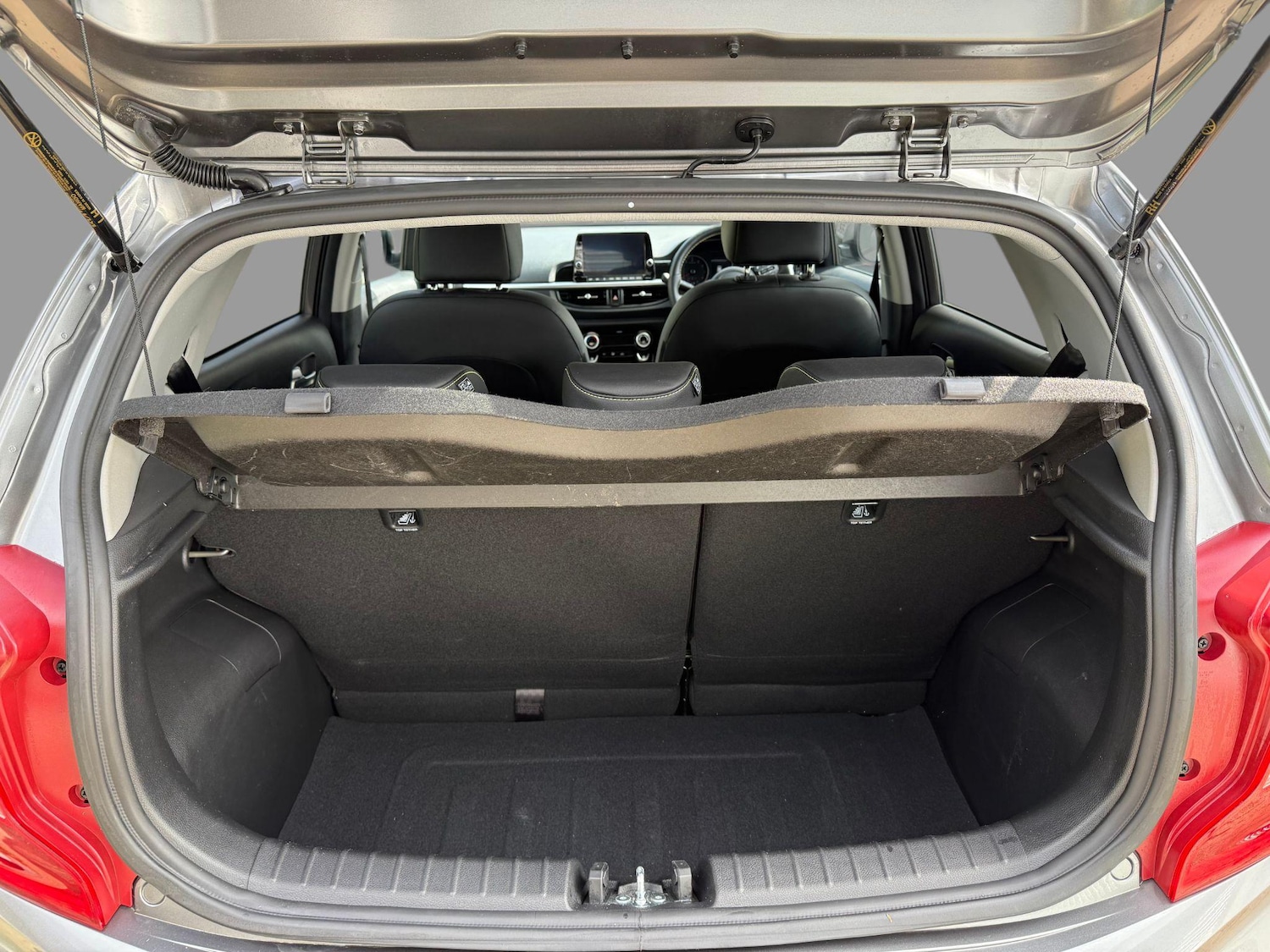 Used Kia Picanto 2023 for sale - 77193136: Photo 32