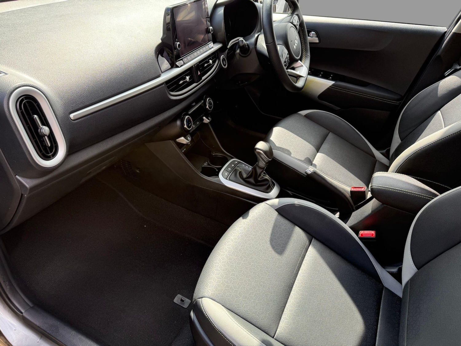 Used Kia Picanto 2023 for sale - 77193136: Photo 33