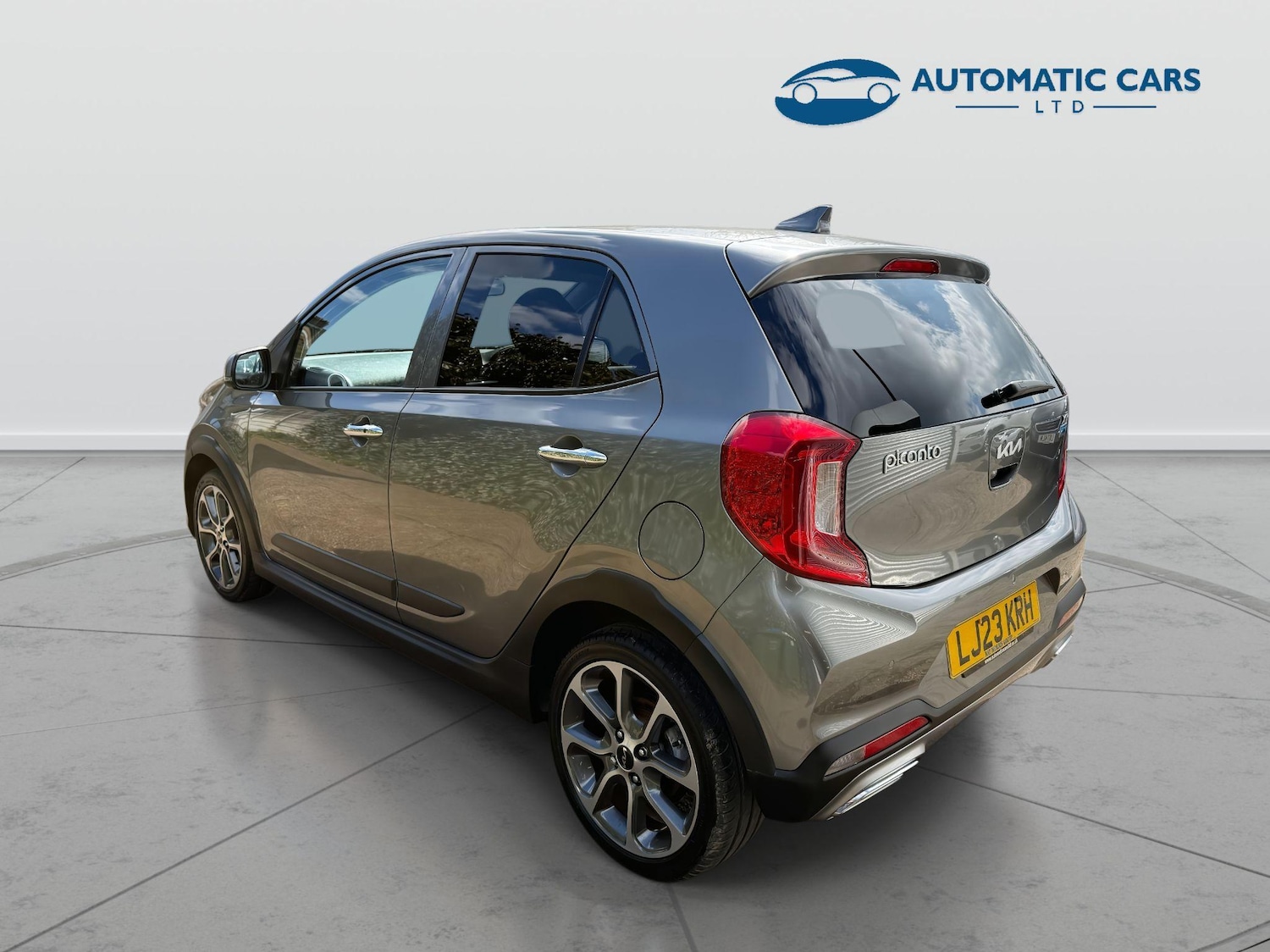 Used Kia Picanto 2023 for sale - 77193136: Photo 4