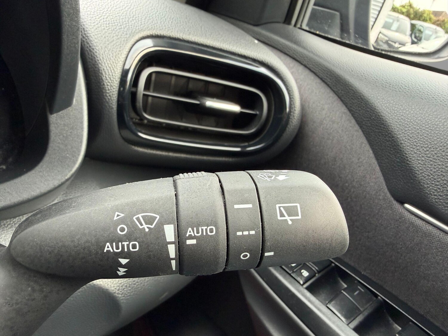 Used Toyota Yaris Cross 2025 for sale - 78205147: Photo 16