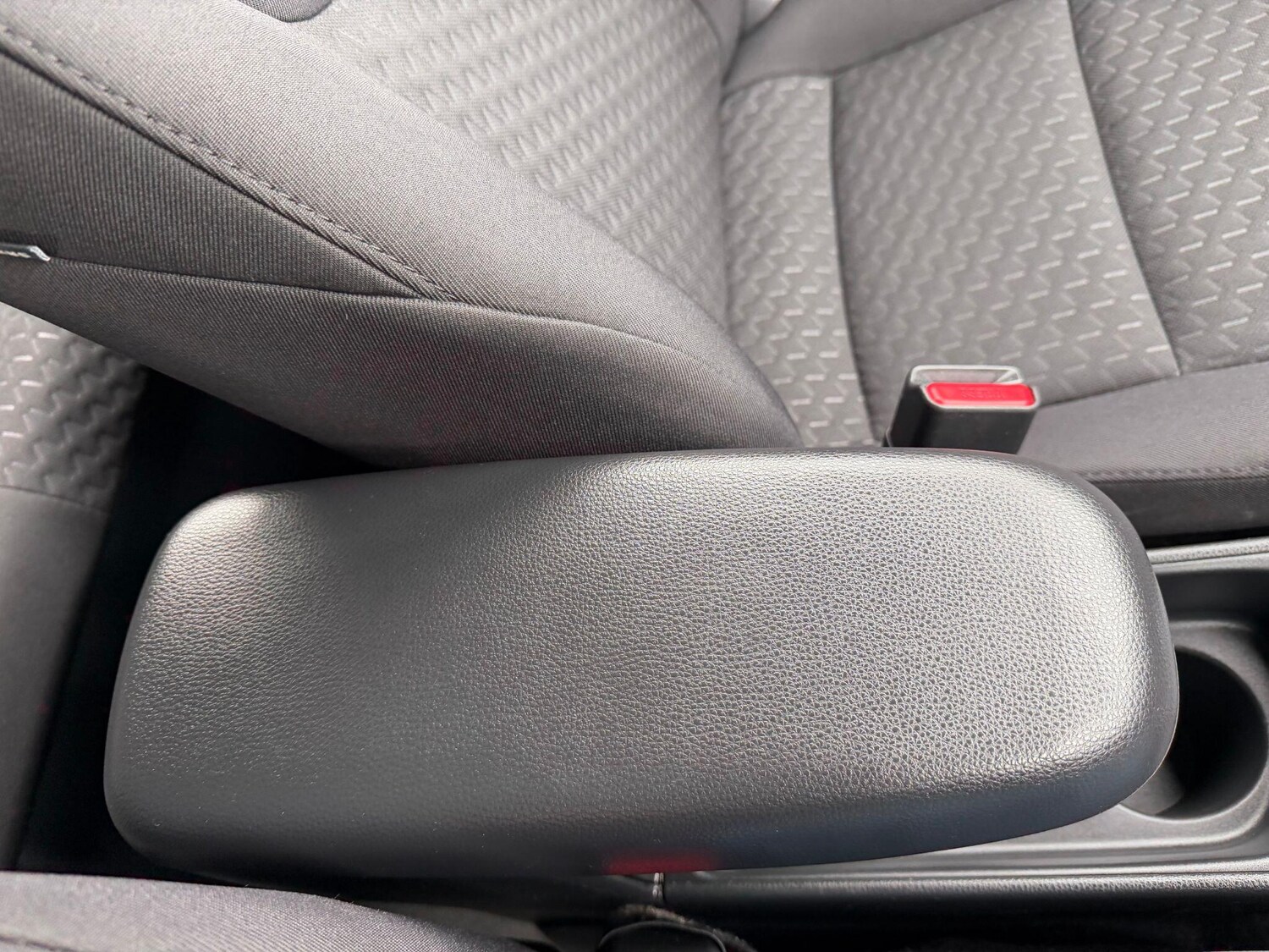 Used Toyota Yaris Cross 2025 for sale - 78205147: Photo 9