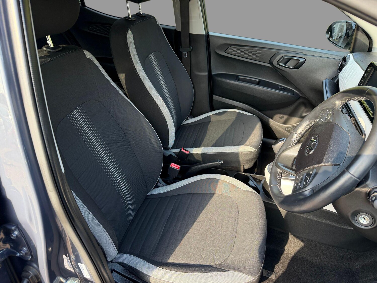 Used Hyundai i10 for sale - 77496024: Photo 13