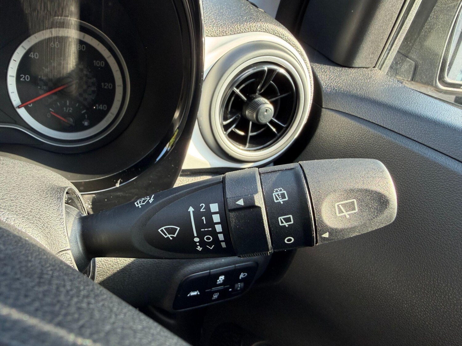 Used Hyundai i10 for sale - 77496024: Photo 21