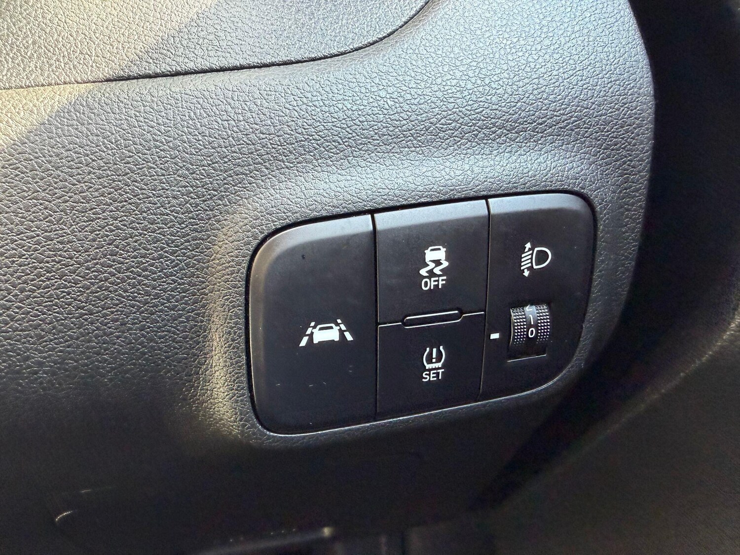 Used Hyundai i10 for sale - 77496024: Photo 22