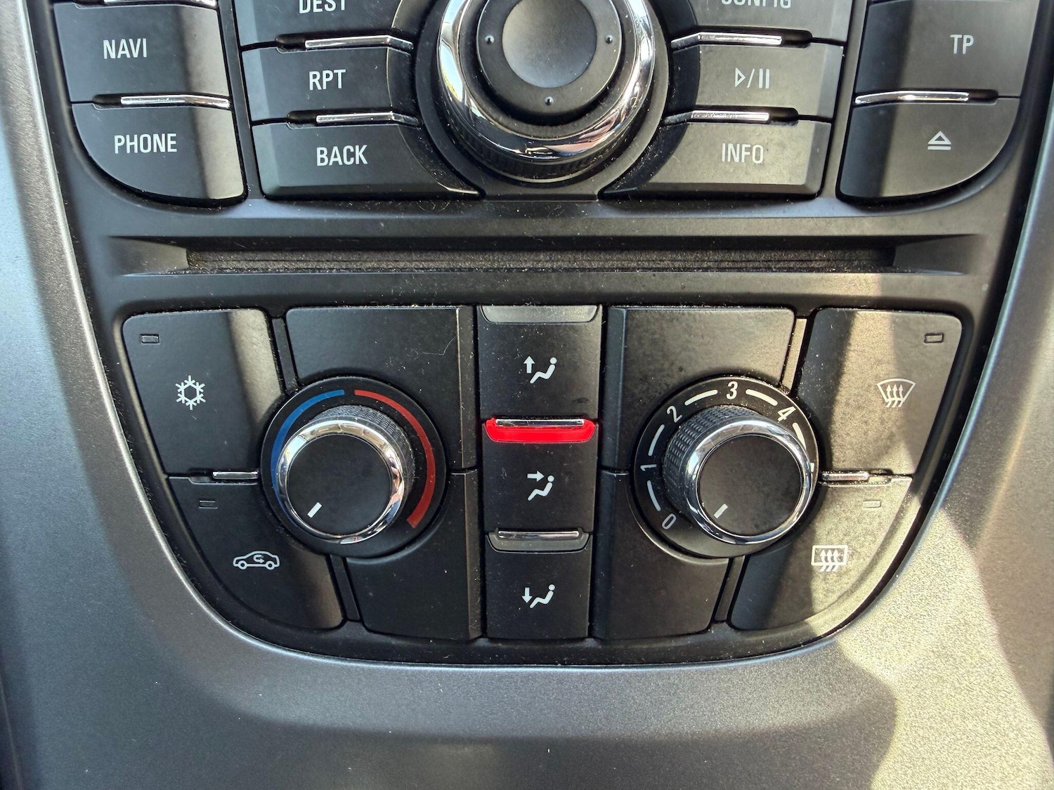 Used Vauxhall Astra 2015 for sale - 78170493: Photo 15