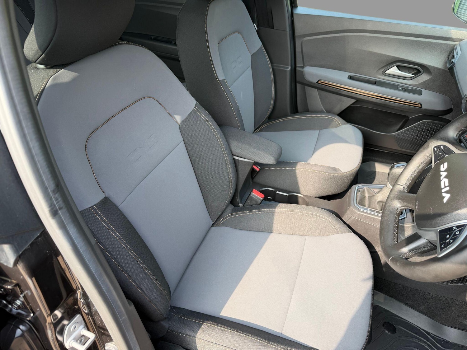 Used Dacia Jogger 2025 for sale - 77994065: Photo 11