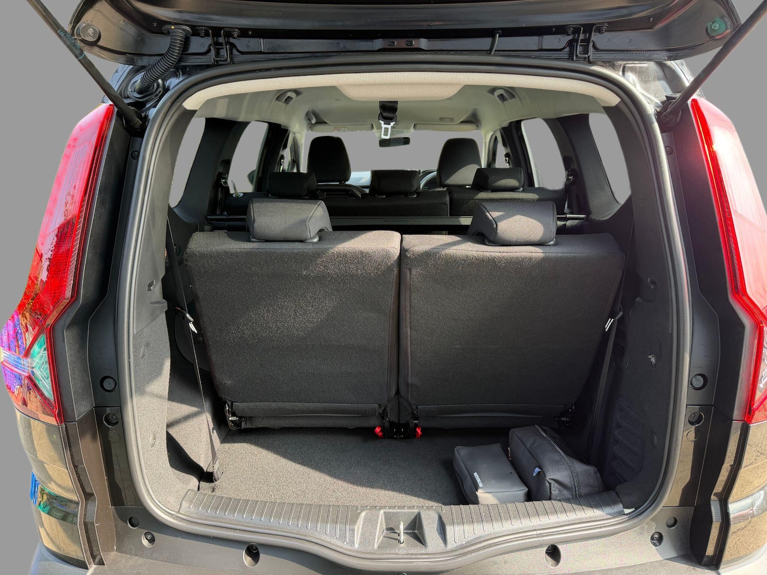 Used Dacia Jogger 2025 for sale - 77994065: Photo 33