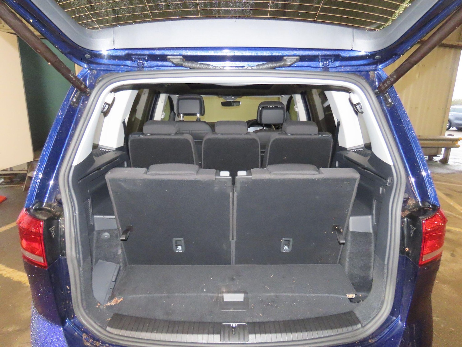 Used Volkswagen Touran 2024 for sale - 77612260: Photo 12