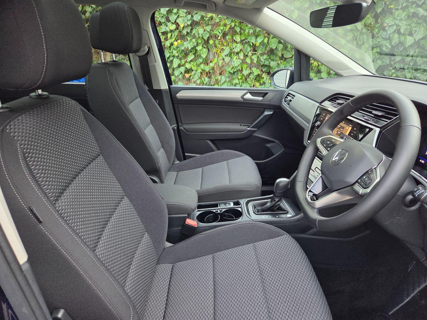 Used Volkswagen Touran 2024 for sale - 77612260: Photo 21