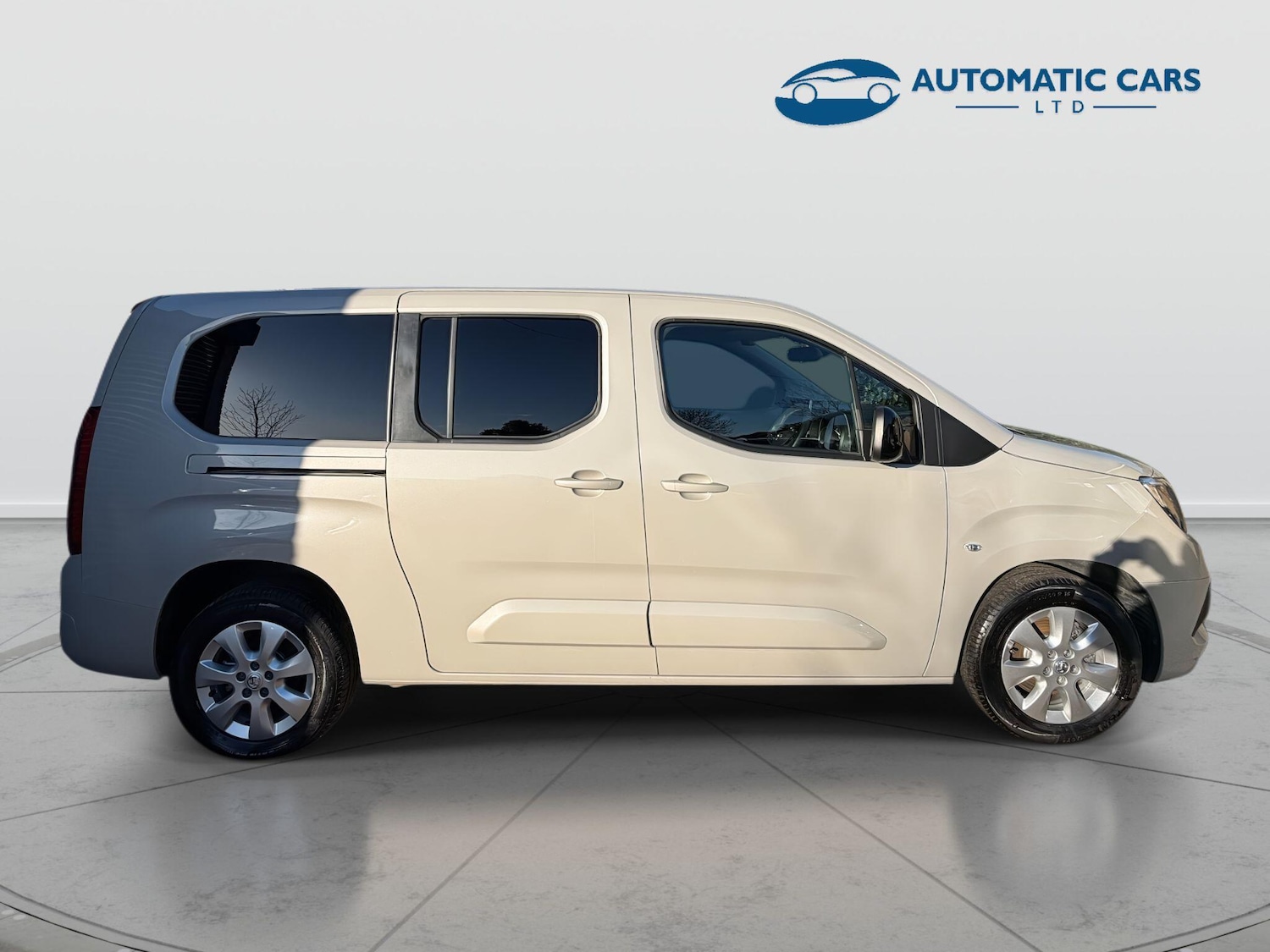 Used Vauxhall Combo Life 2022 for sale - 77497197: Photo 13
