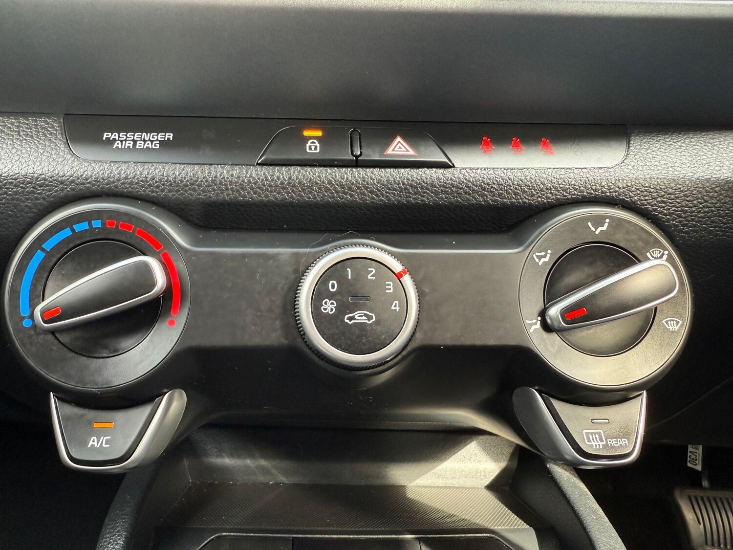 Used Kia Stonic 2022 for sale - 77478677: Photo 34