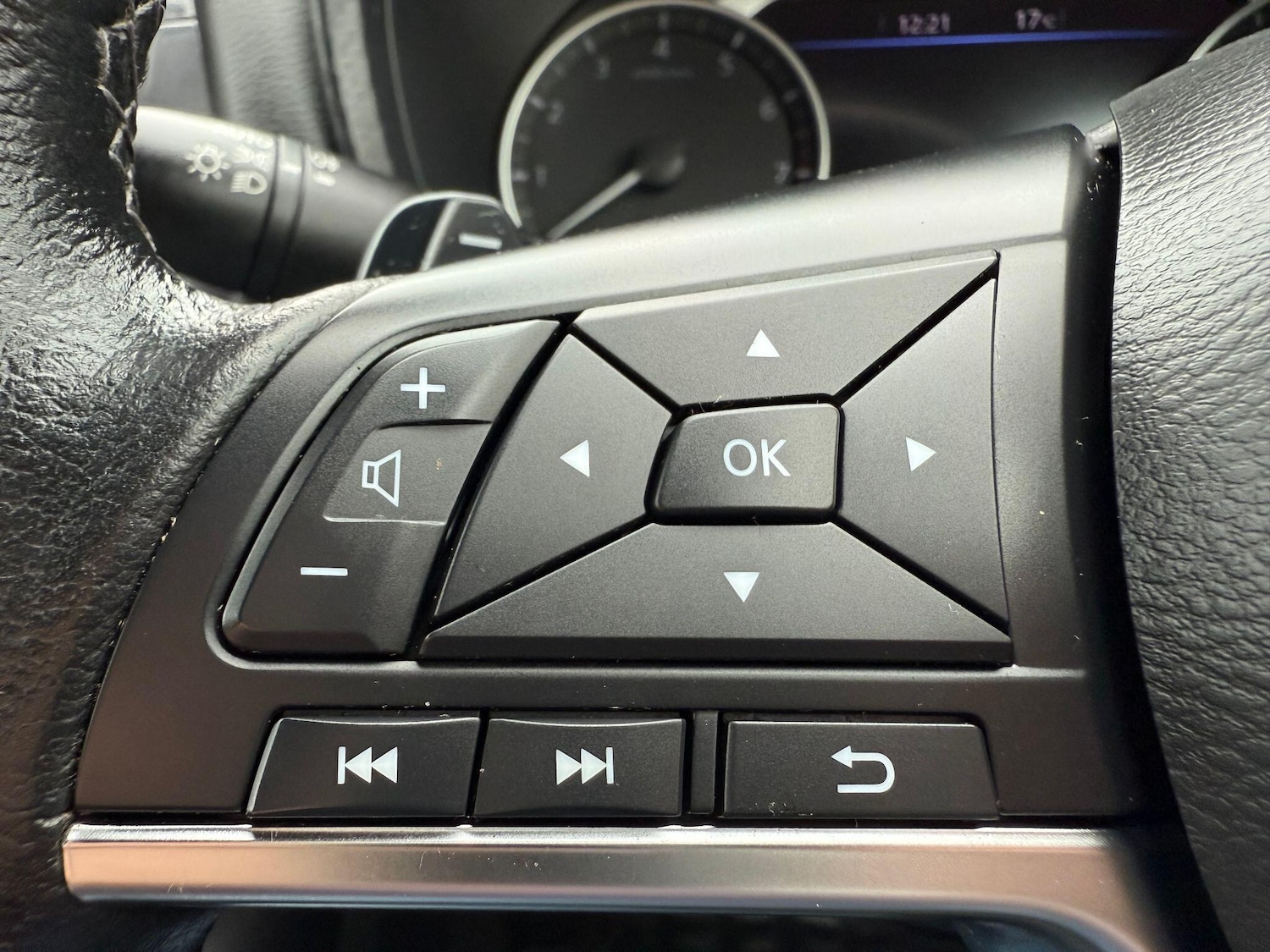 Used Nissan Juke 2023 for sale - 77193141: Photo 23