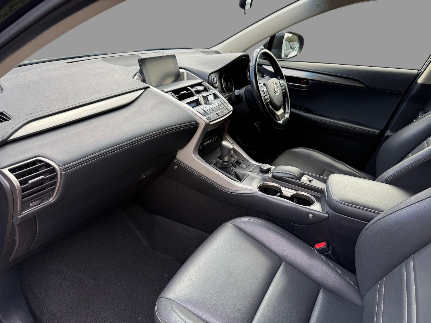 Used Lexus NX 2017 for sale - 77193143: Photo 40