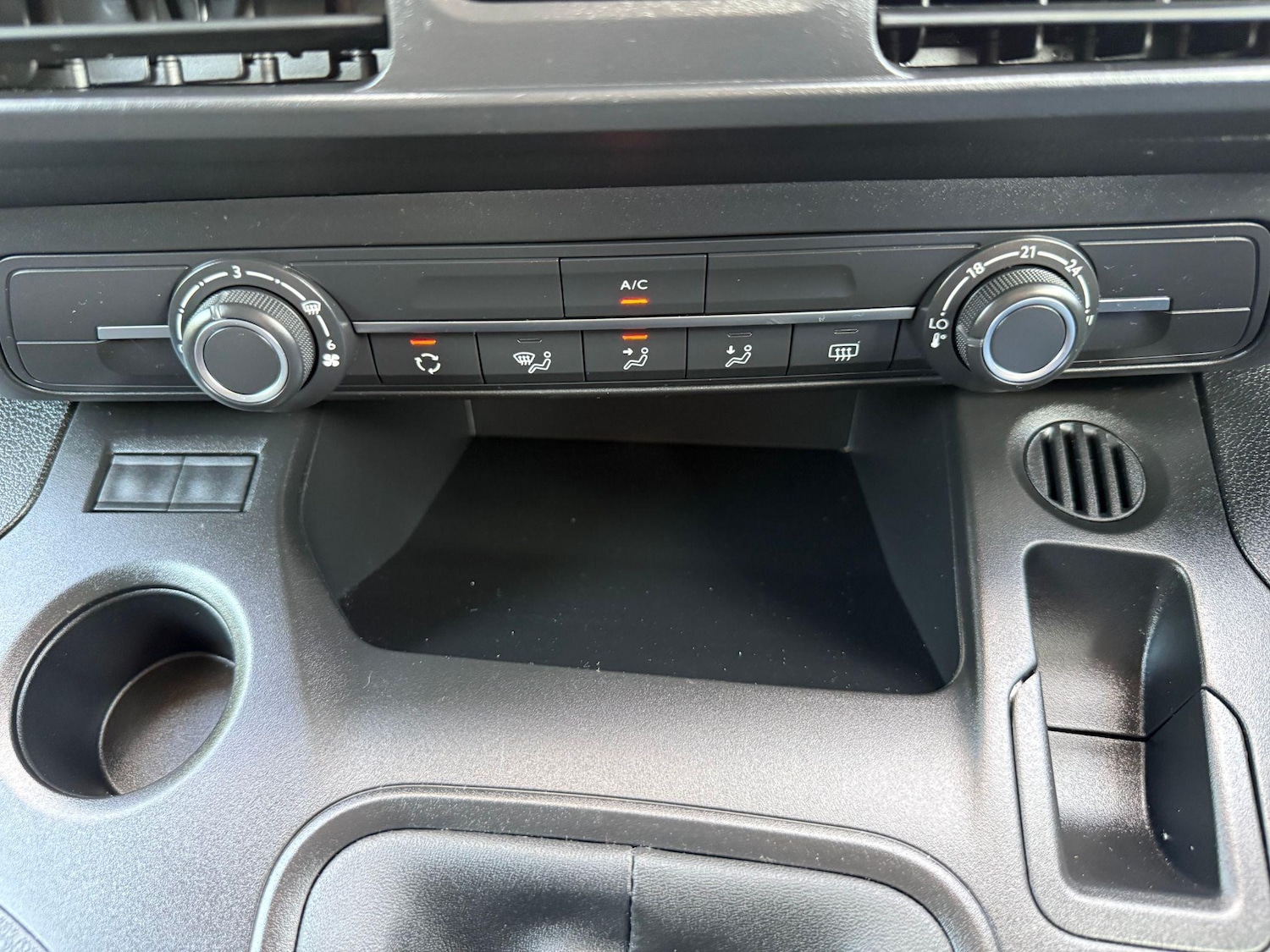 Used Vauxhall Combo Life 2022 for sale - 77193081: Photo 17