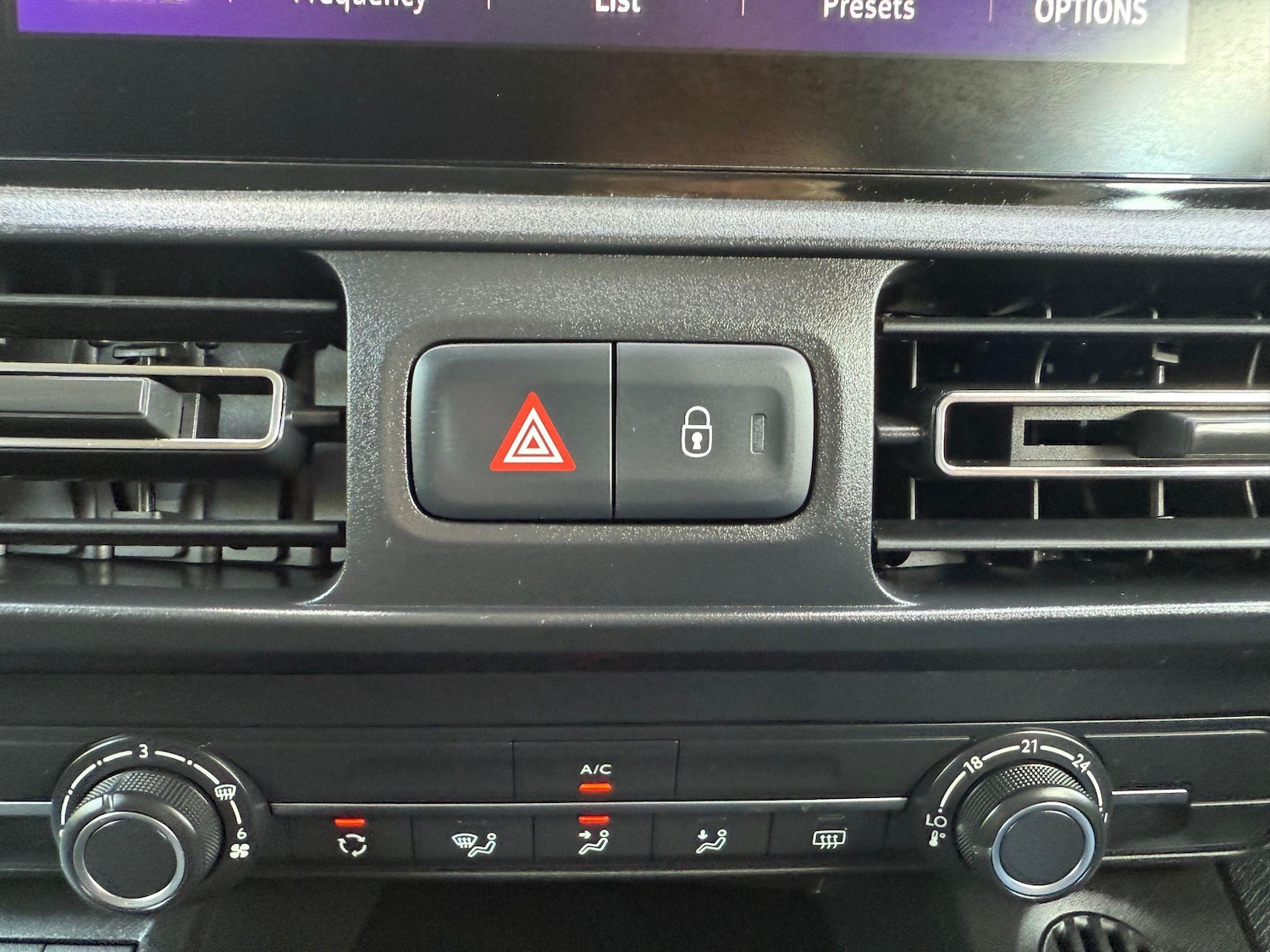 Used Vauxhall Combo Life 2022 for sale - 77193081: Photo 23