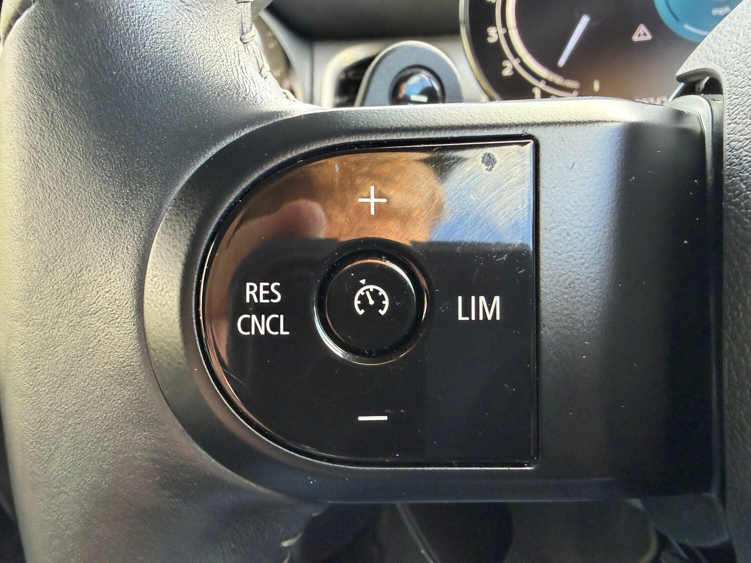 Used MINI Convertible 2023 for sale - 77496953: Photo 24