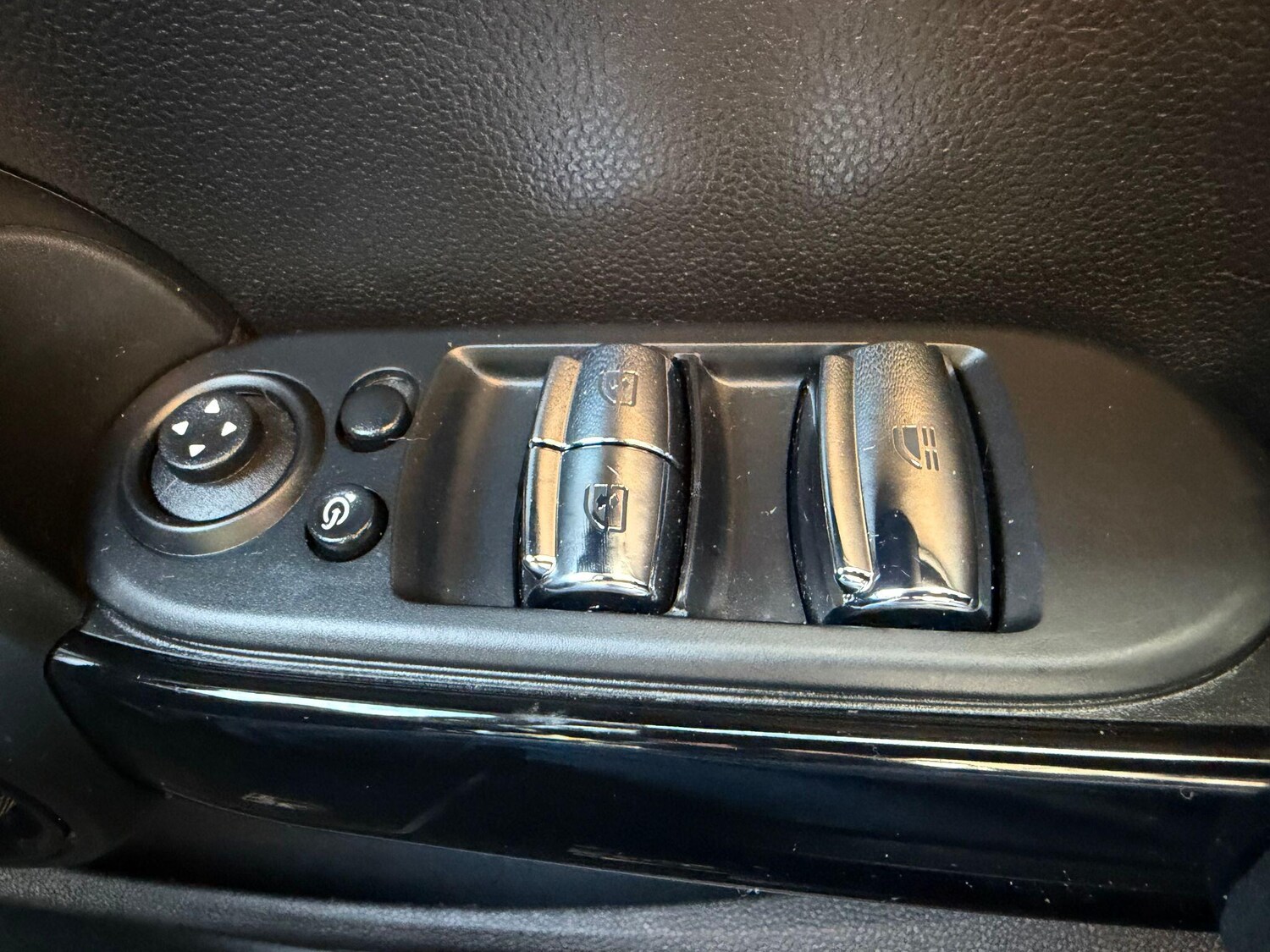 Used MINI Convertible 2023 for sale - 77496953: Photo 40