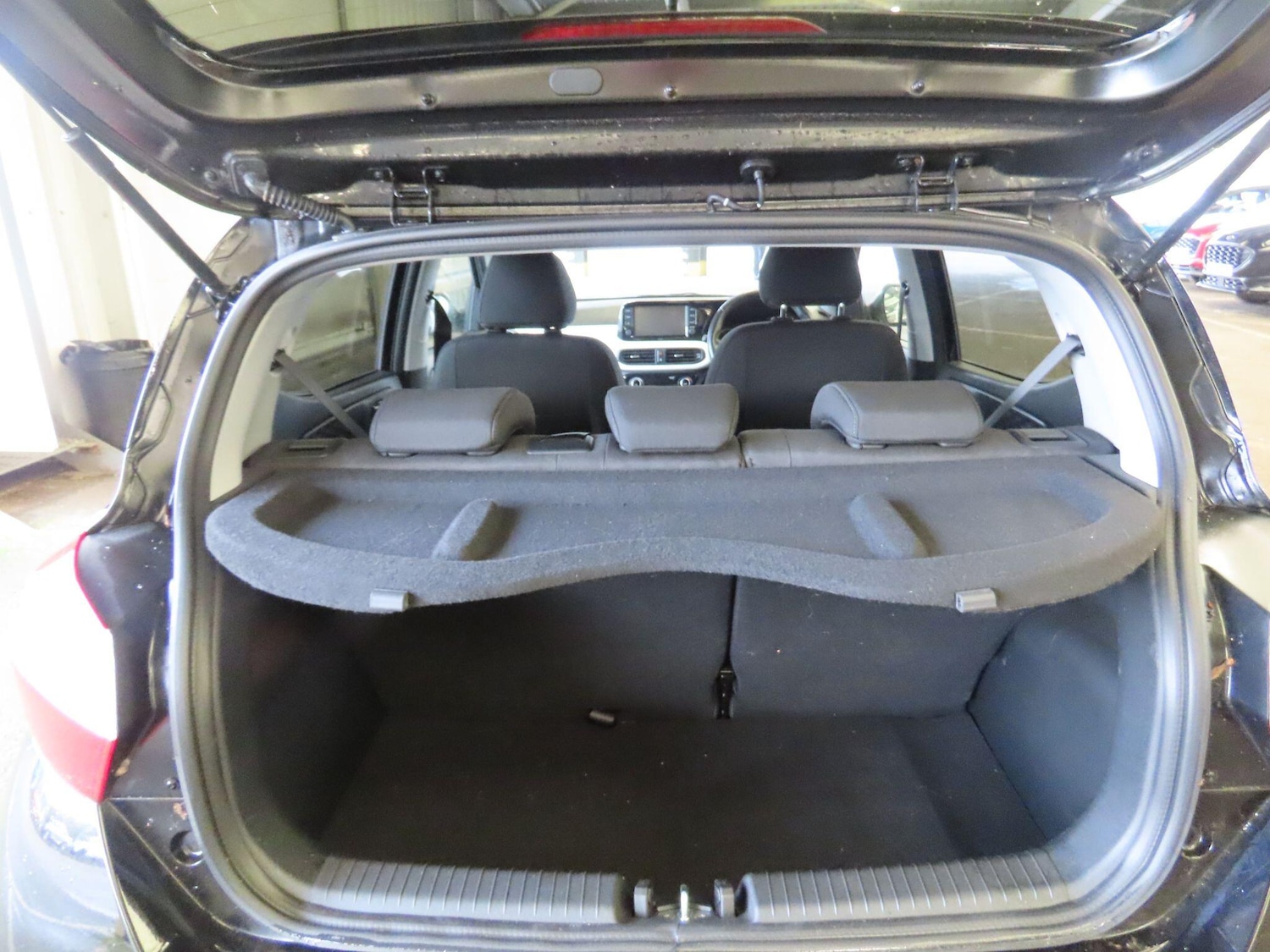 Used Hyundai i10 2023 for sale - 77784021: Photo 10