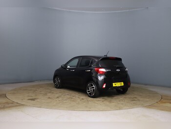 Used Hyundai i10 2023 for sale - 77784021: Photo