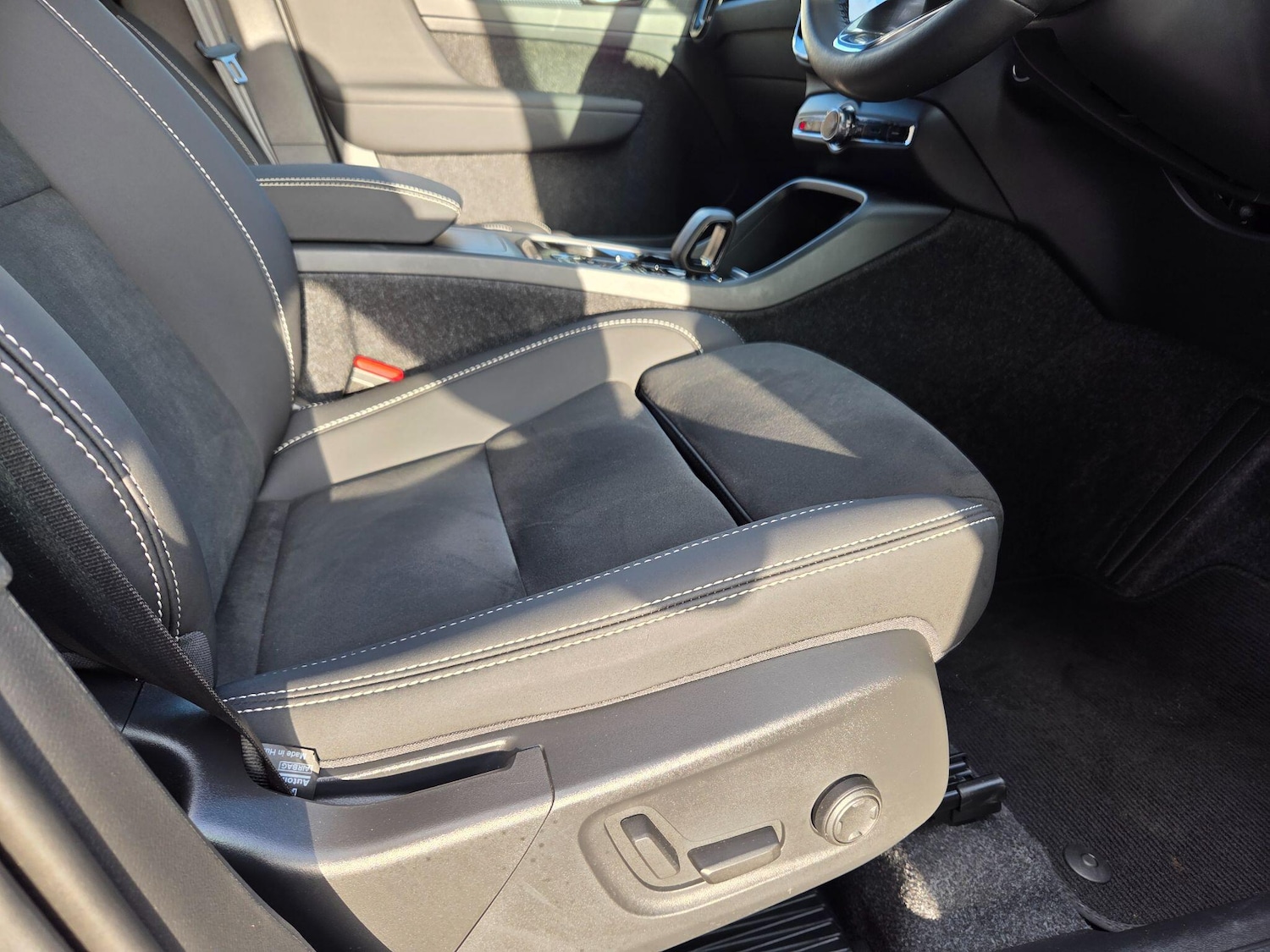 Used Volvo XC40 2024 for sale - 77193108: Photo 17