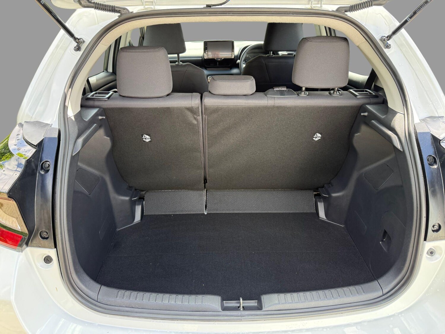 Used Mazda Mazda2 HYBRID 2025 for sale - 77497569: Photo 30