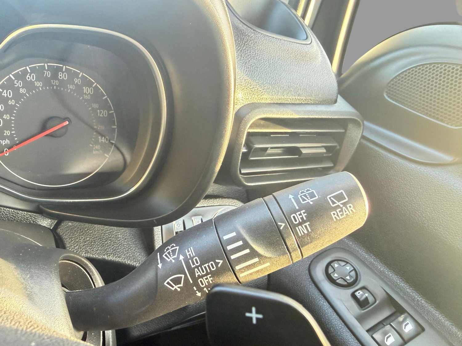 Used Vauxhall Combo Life 2020 for sale - 77193164: Photo 38