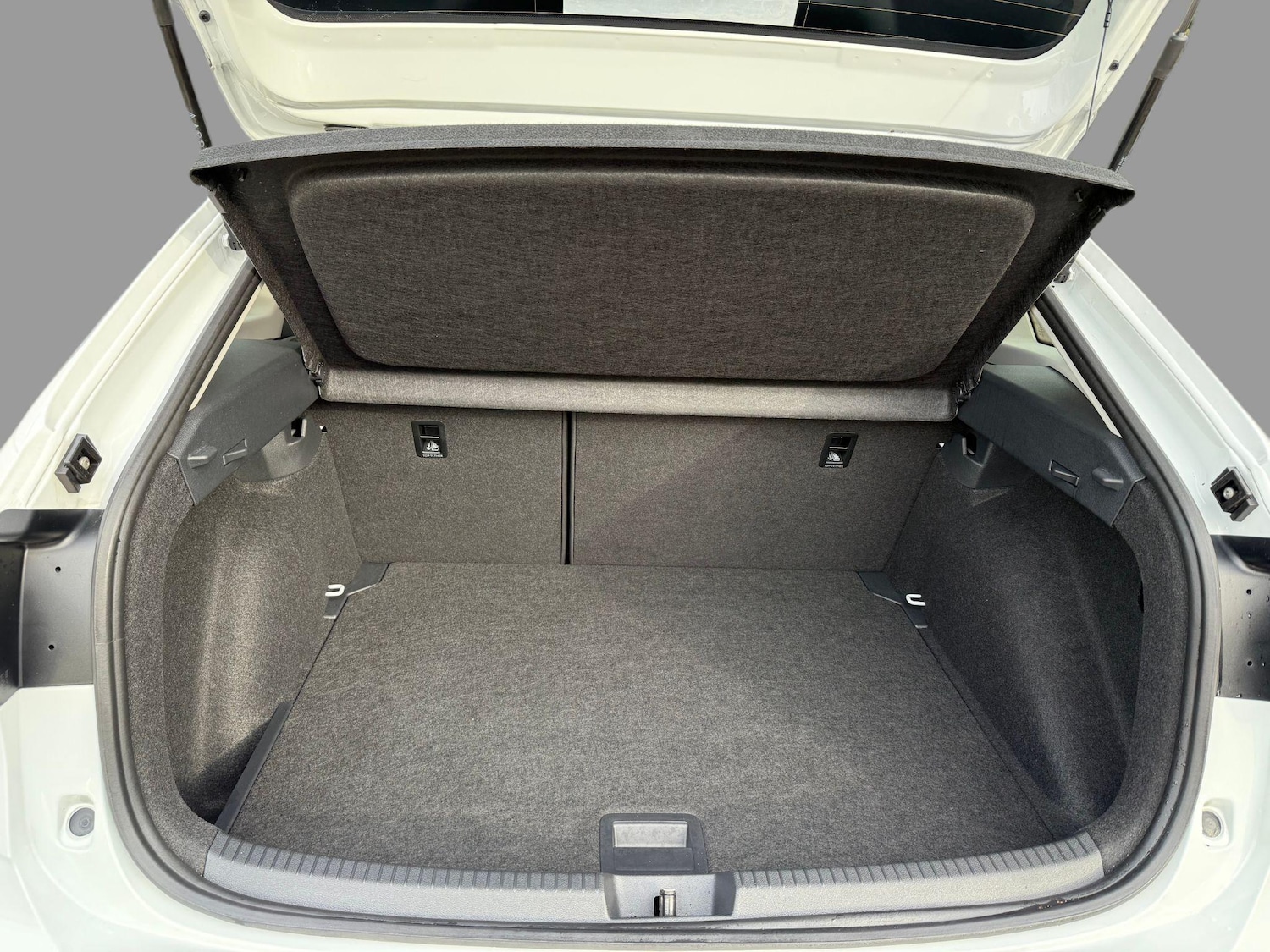 Used Volkswagen Taigo 2024 for sale - 77193154: Photo 11