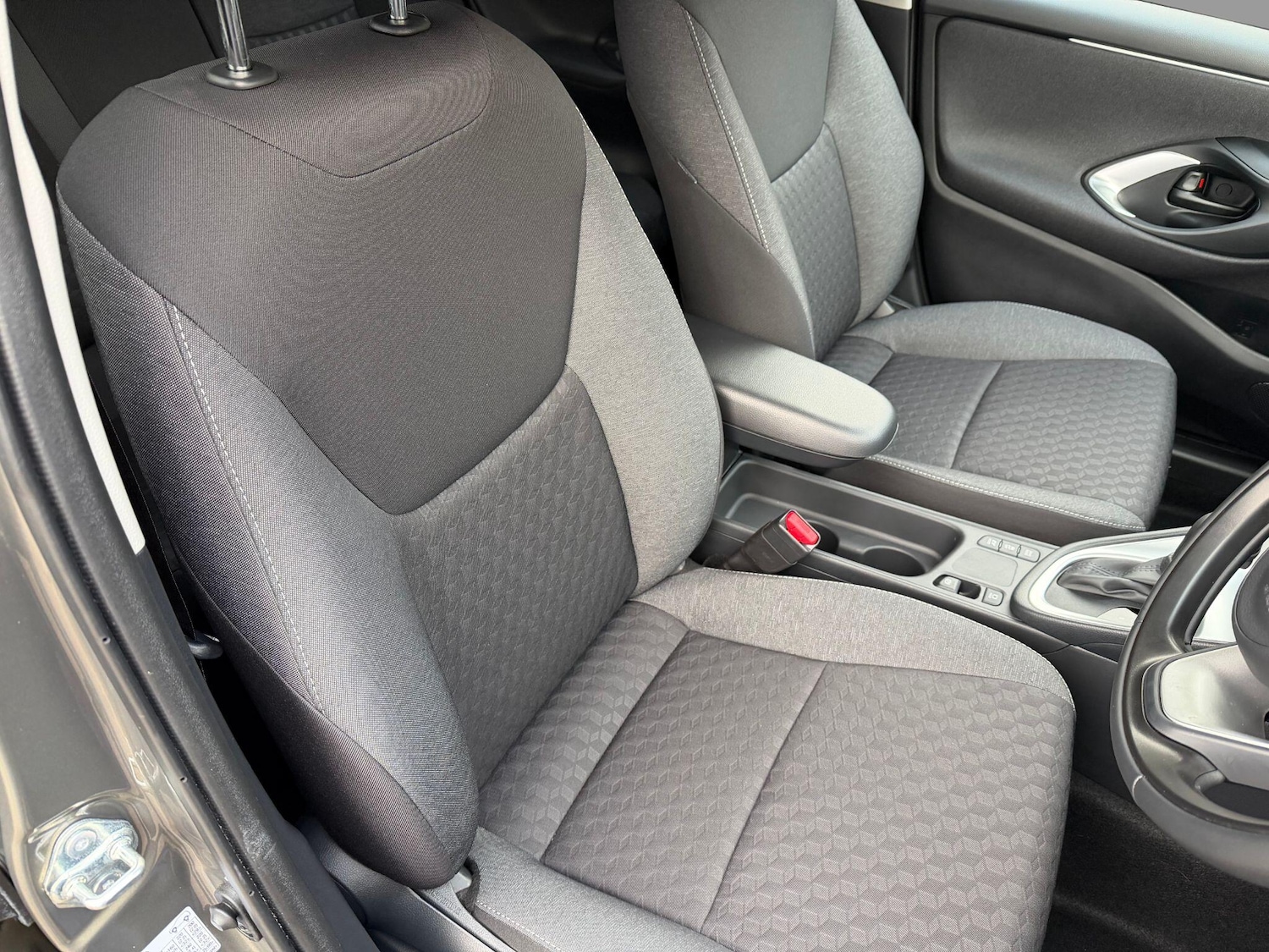 Used Toyota Yaris 2024 for sale - 77193087: Photo 10