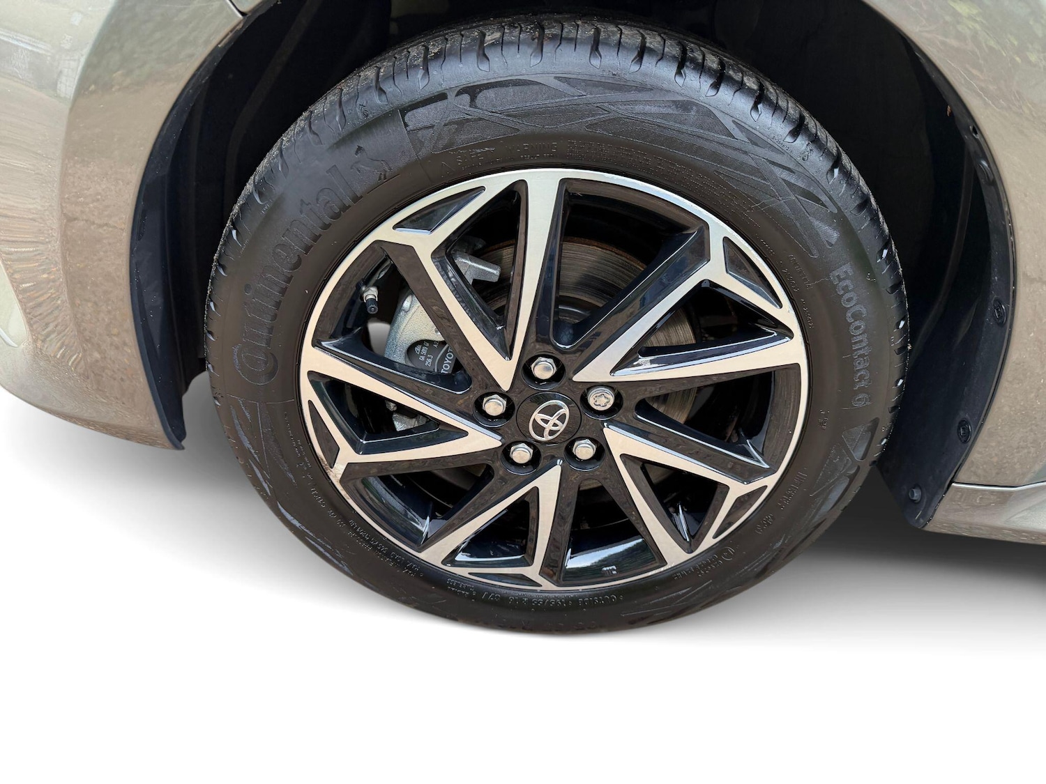 Used Toyota Yaris 2024 for sale - 77193087: Photo 23