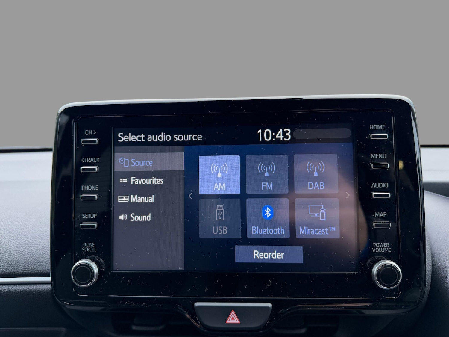 Used Toyota Yaris 2024 for sale - 77193087: Photo 27