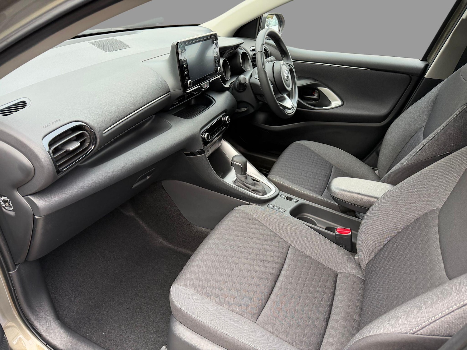 Used Toyota Yaris 2024 for sale - 77193087: Photo 30