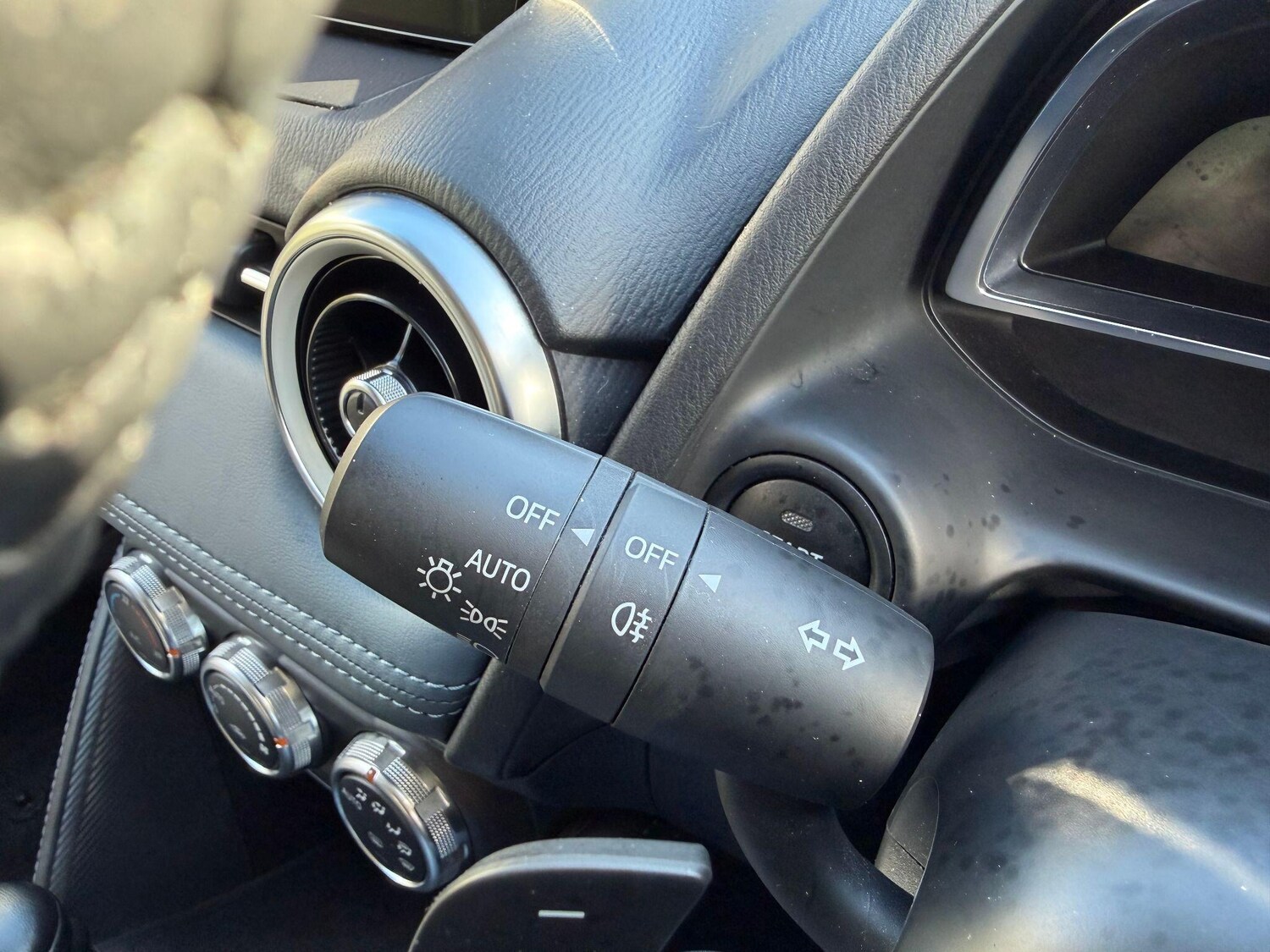 Used Mazda Mazda2 for sale - 77497405: Photo 32