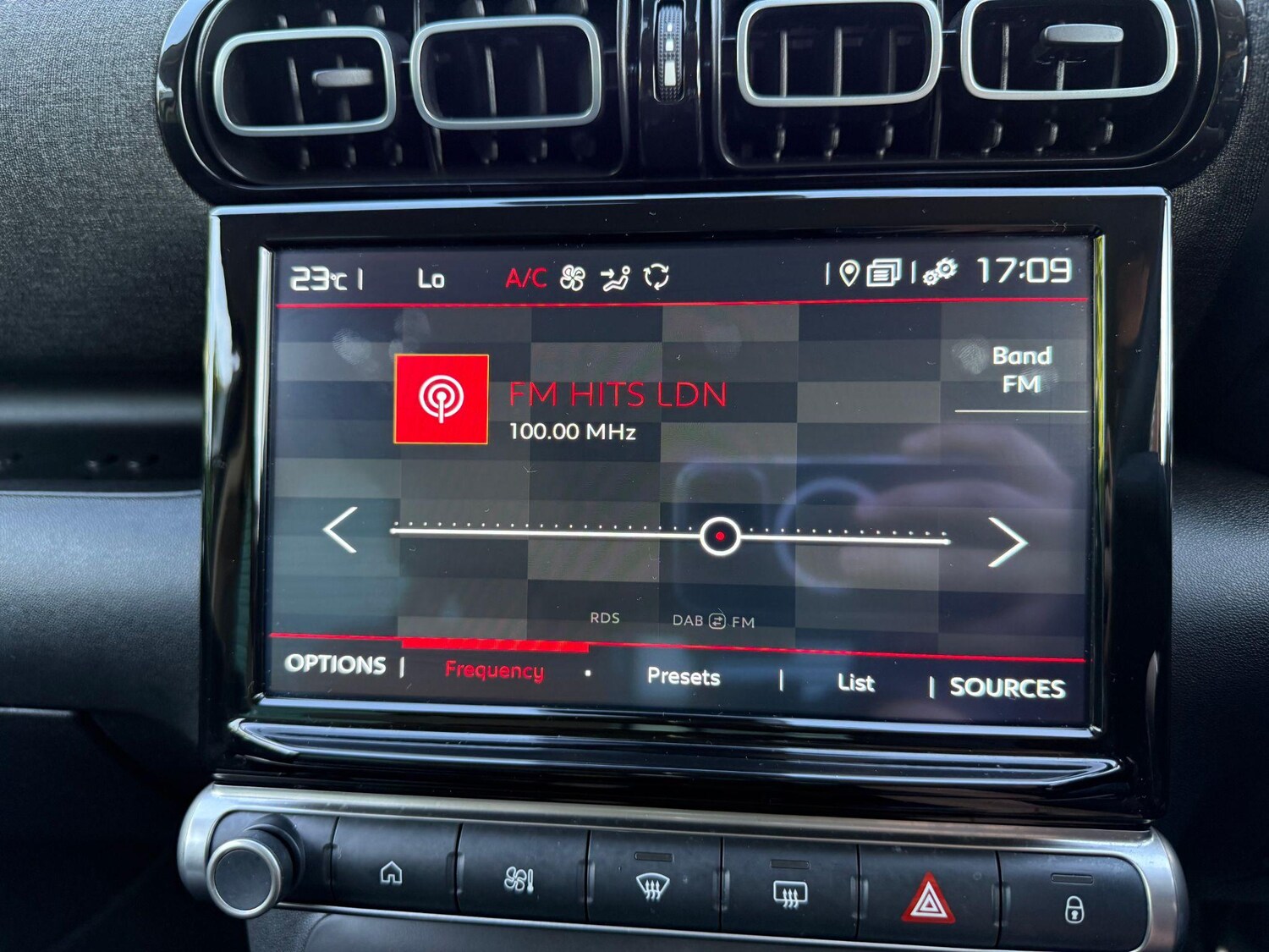 Used Citroen C3 Aircross for sale - 77496992: Photo 30