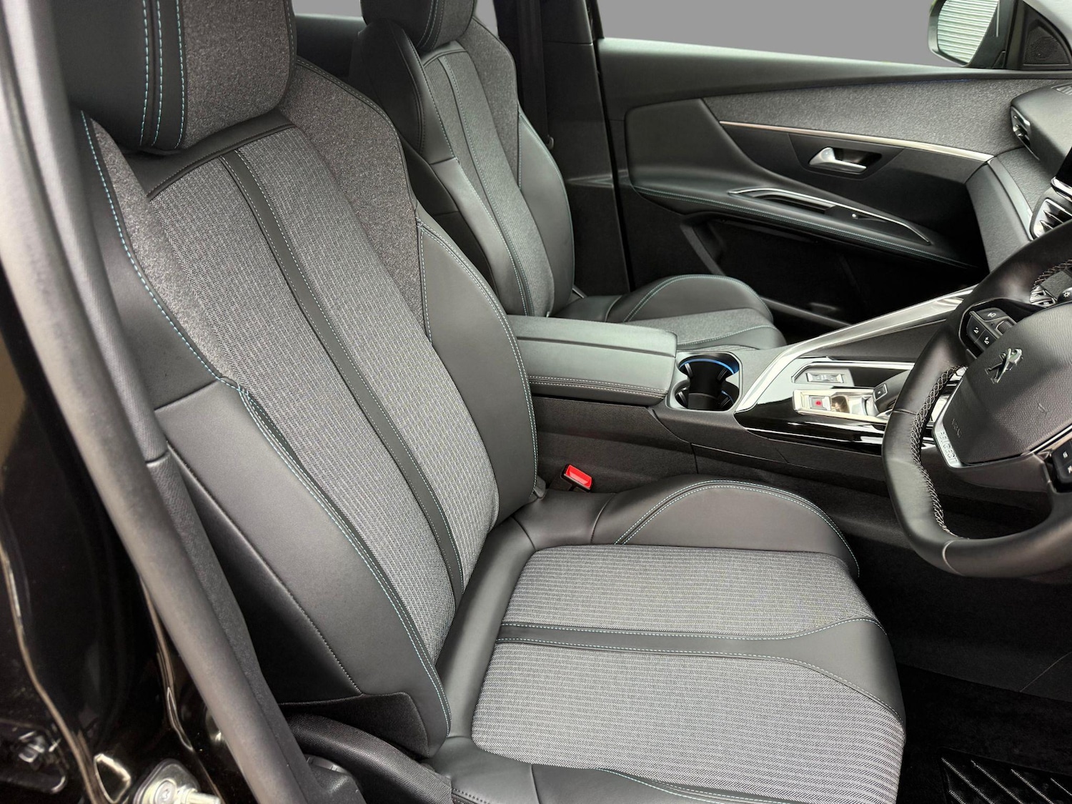 Used Peugeot 3008 2021 for sale - 77193124: Photo 9