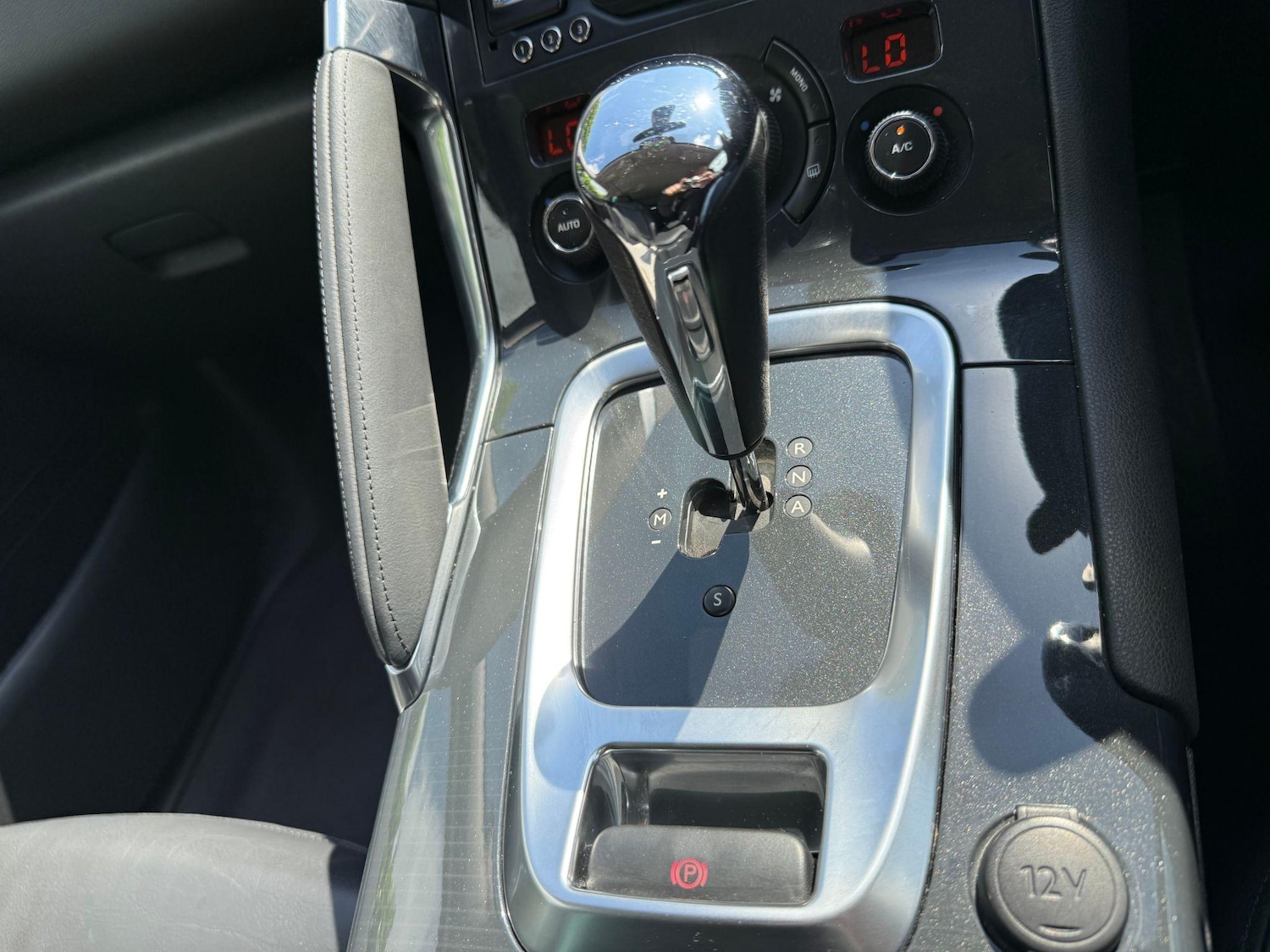 Used Peugeot 3008 2014 for sale - 77193137: Photo 9