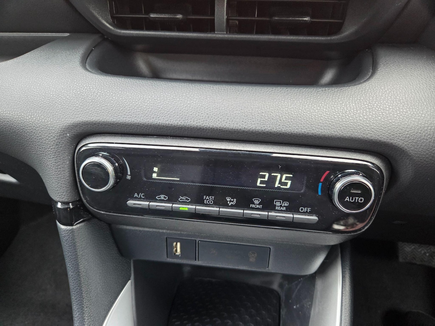 Used Toyota Yaris 2020 for sale - 77254576: Photo 11