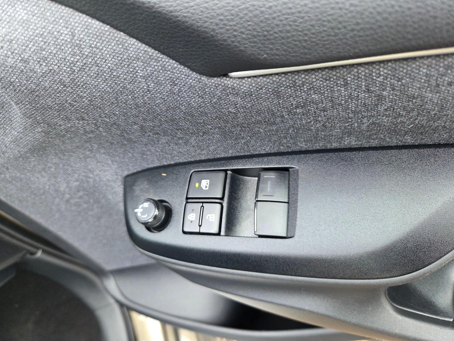 Used Toyota Yaris 2020 for sale - 77254576: Photo 15