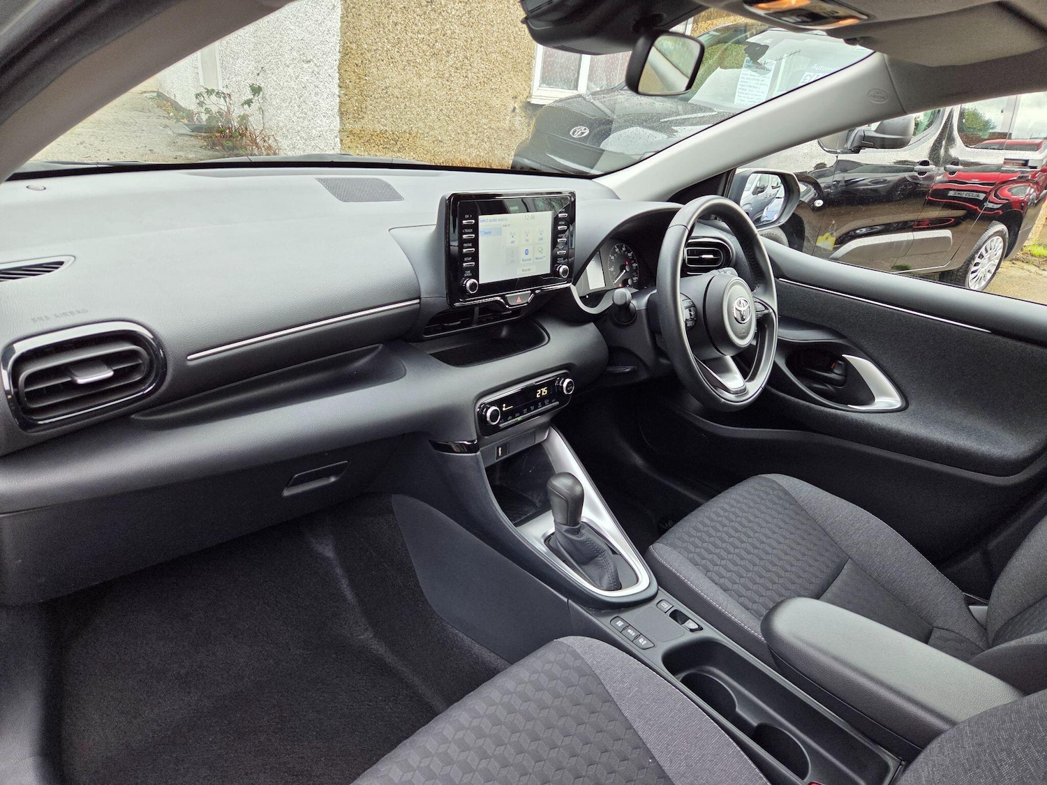 Used Toyota Yaris 2020 for sale - 77254576: Photo 17