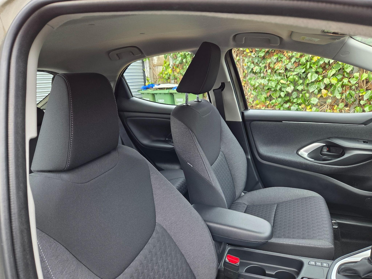 Used Toyota Yaris 2020 for sale - 77254576: Photo 18