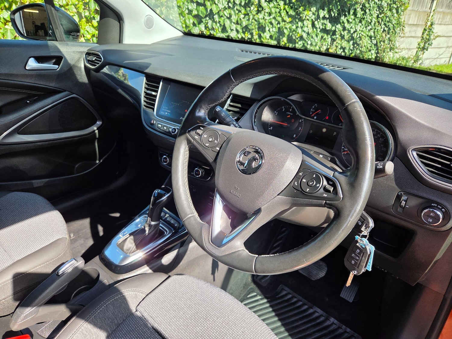 Used Vauxhall Crossland 2022 for sale - 78035120: Photo 9